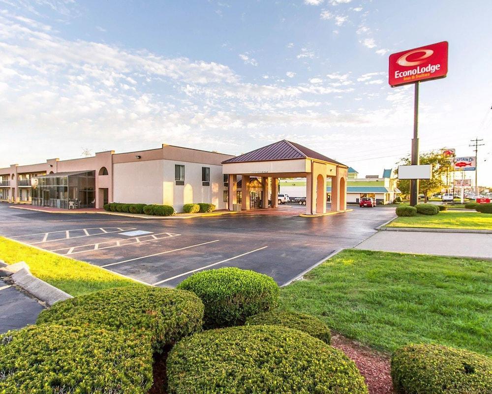 Econo Lodge & Suites Кларксвілл Екстер'єр фото