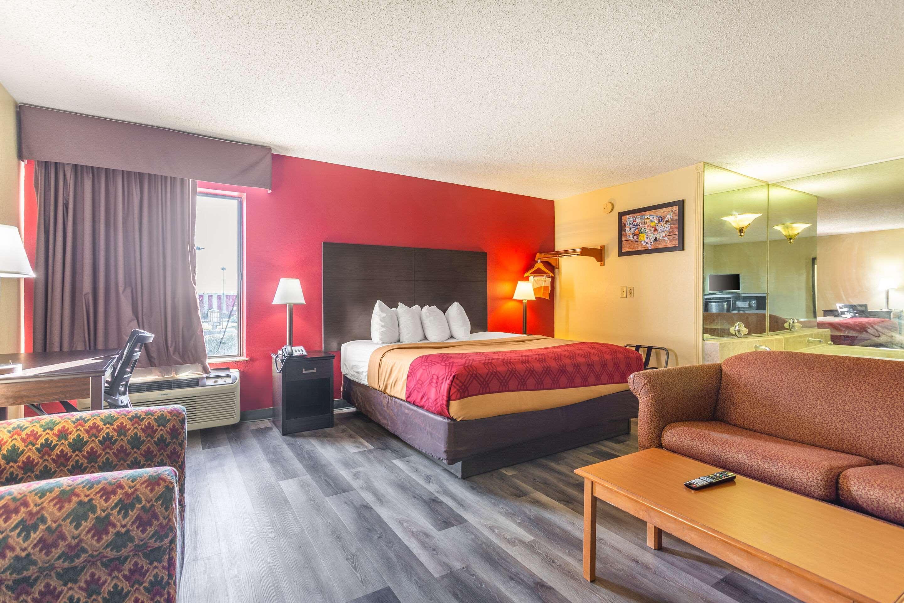 Econo Lodge & Suites Кларксвілл Екстер'єр фото