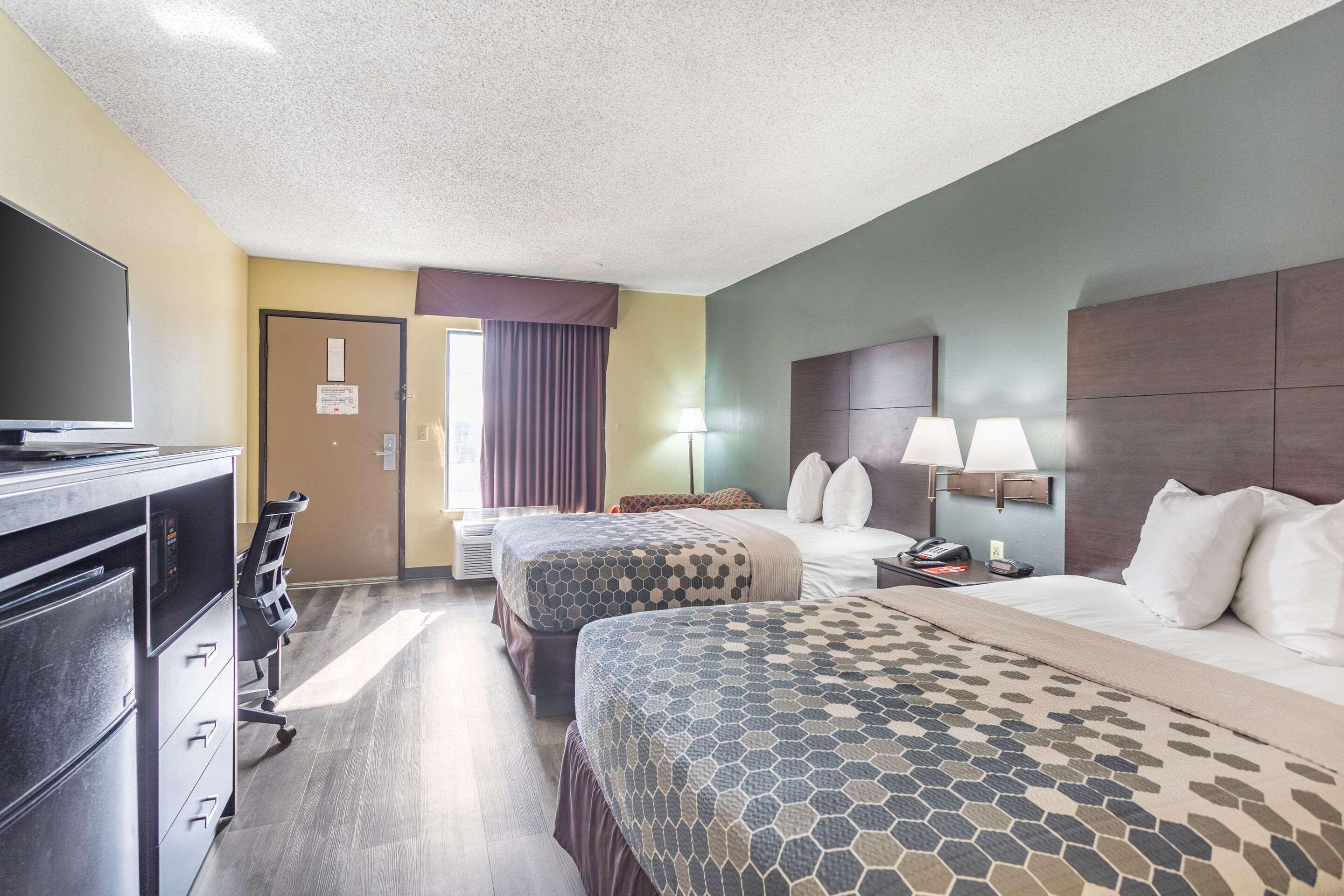 Econo Lodge & Suites Кларксвілл Екстер'єр фото