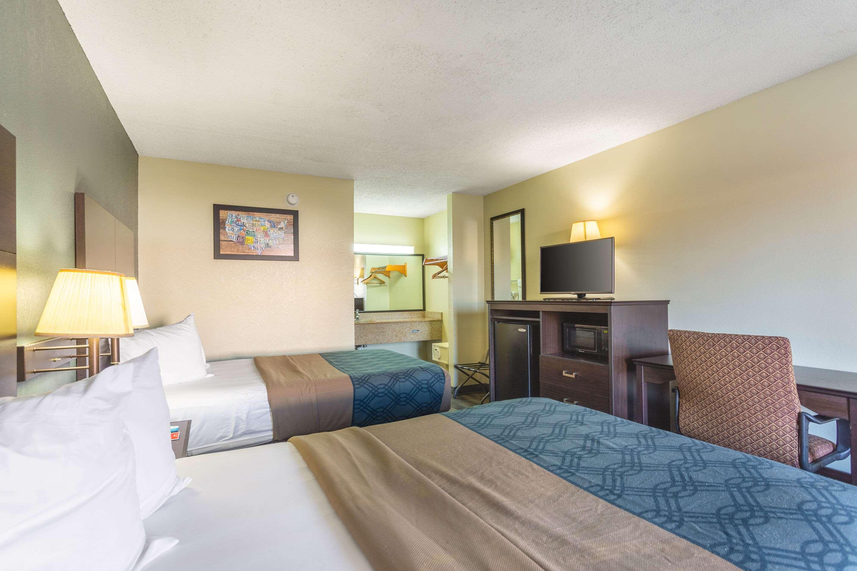 Econo Lodge & Suites Кларксвілл Екстер'єр фото