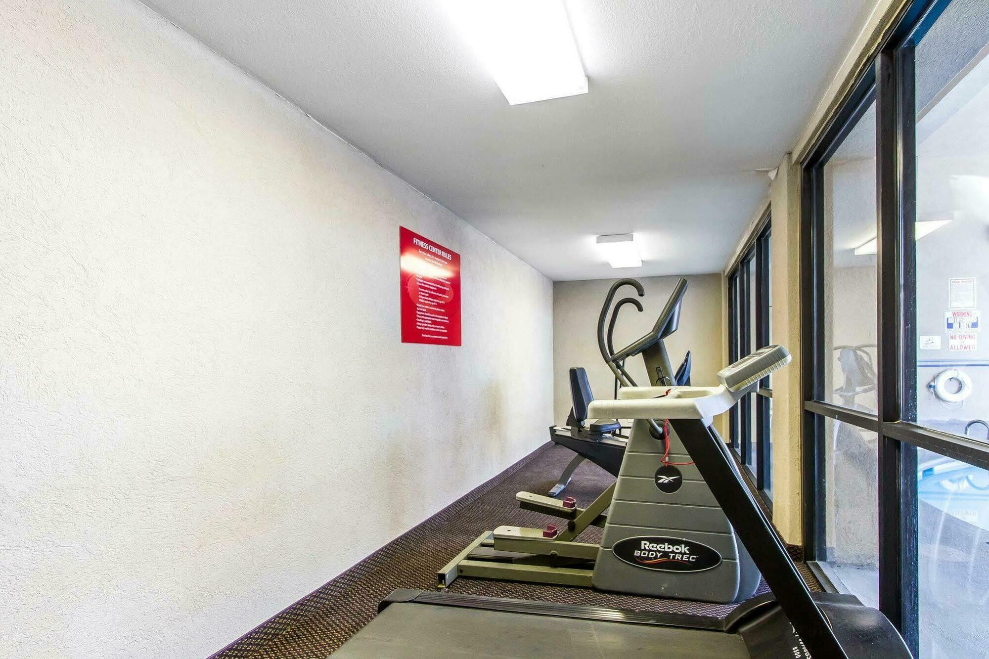 Econo Lodge & Suites Кларксвілл Екстер'єр фото
